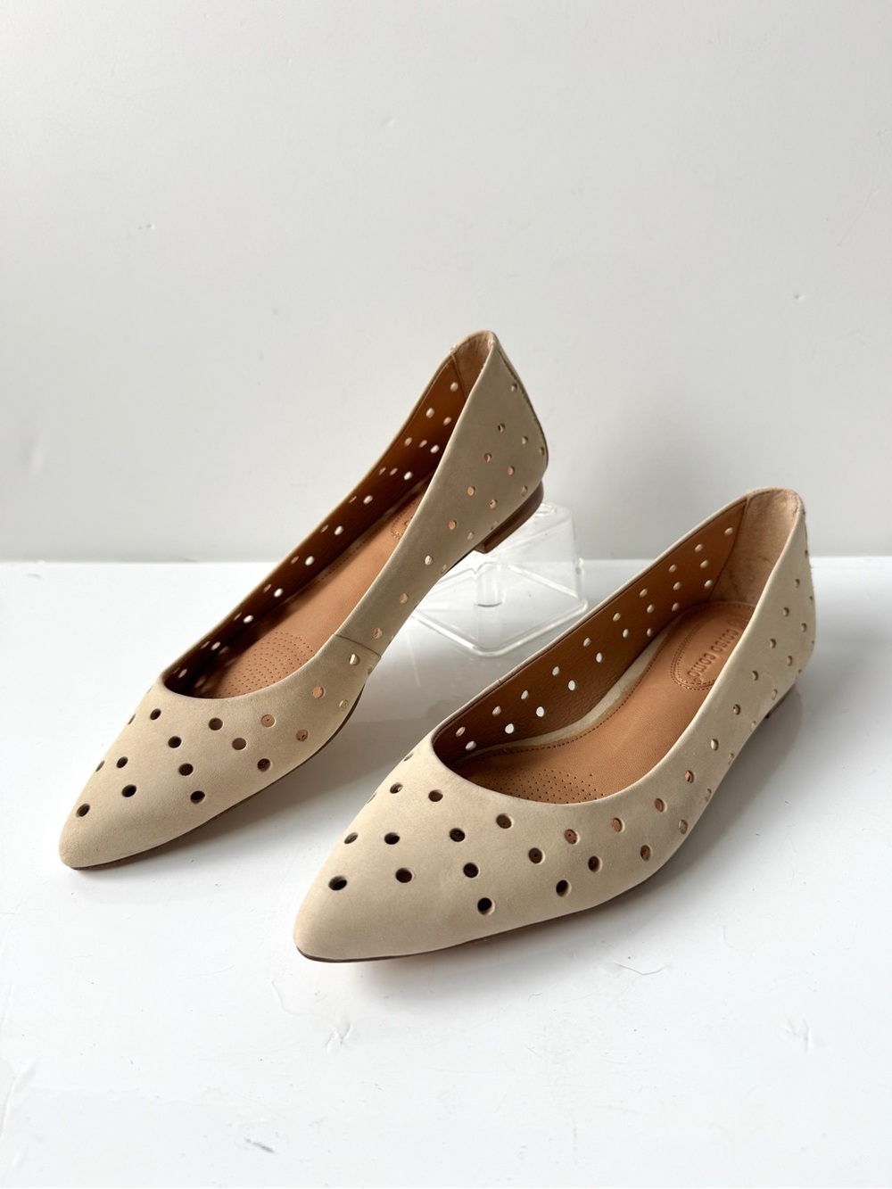 Corso Como Gabrielle Beige Perforated Pointed-Toe Ballet Flats Size 6M